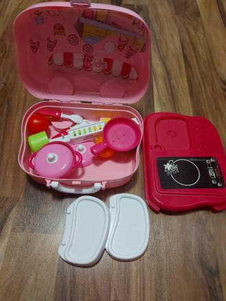 Kufrík kids kitchen,