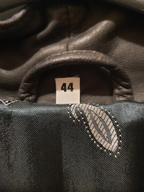 Tmavozelený dámsky kožený kabát, 44