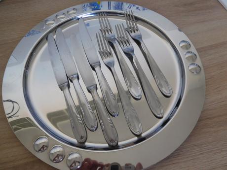 Príbor na doloženie sady, retro sady, 