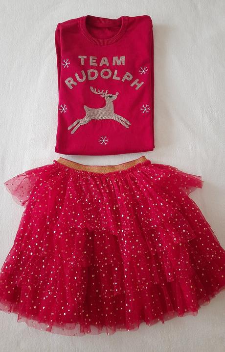 Vianočný pulovrík so sukňou, 134