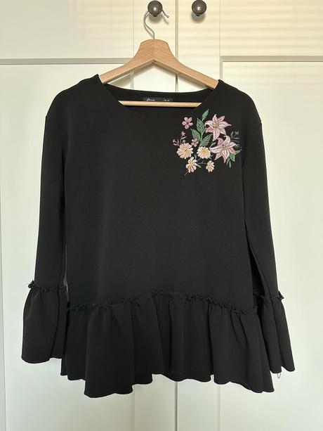 Blúzka s volanmi, house,38