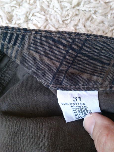 Kárované športové nohavice, 30