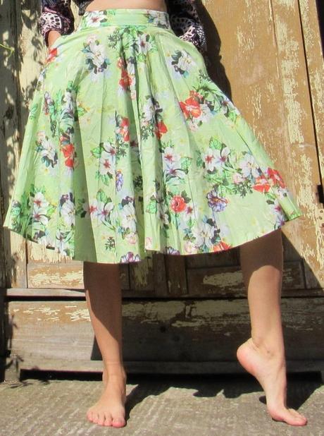 Široká kvetinková sukienka, zara,xs