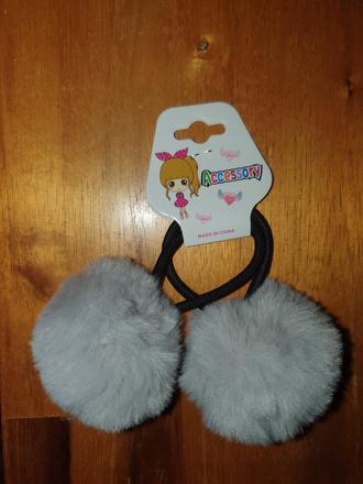 Gumicka na vlasy s brmbolcami seda 2ks, 