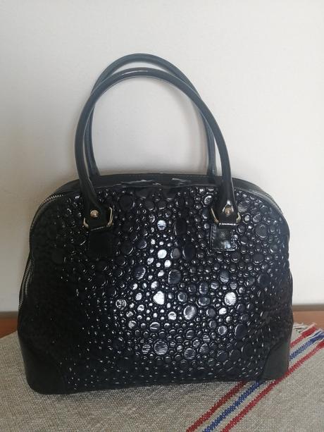 Elegantná kožená kabelka,