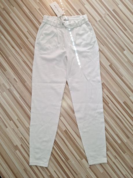 Kvalitné nohavice, amisu,xs