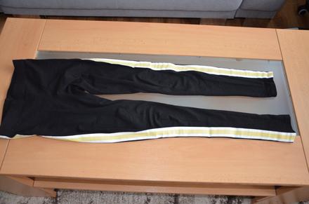 Legíny čierne - žltý pás - h&m - v. 158, h&m,158