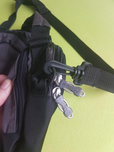 Taška/taštička/mini ruksak, 