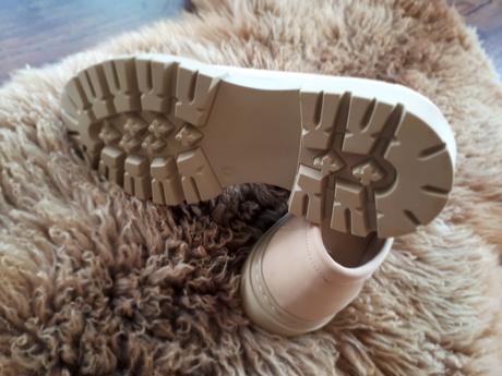 Kožené poltopanky bullboxer vel 41/42, 41