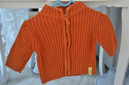 Oranžový svetrík-68, 68