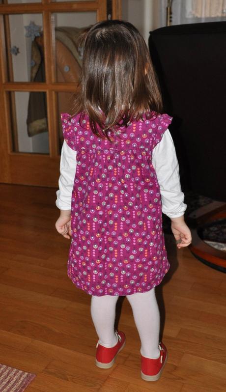 Manchestrové šatočky, tesco,86