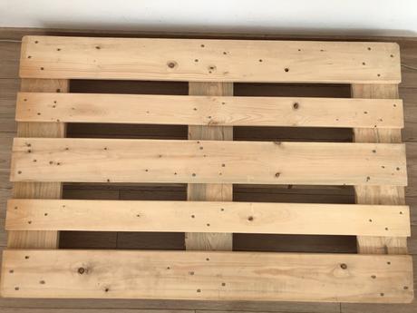 Nábytková paleta s futonom, 