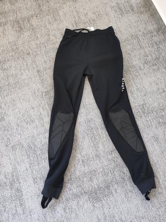Predám brankárske nohavice, decathlon,146