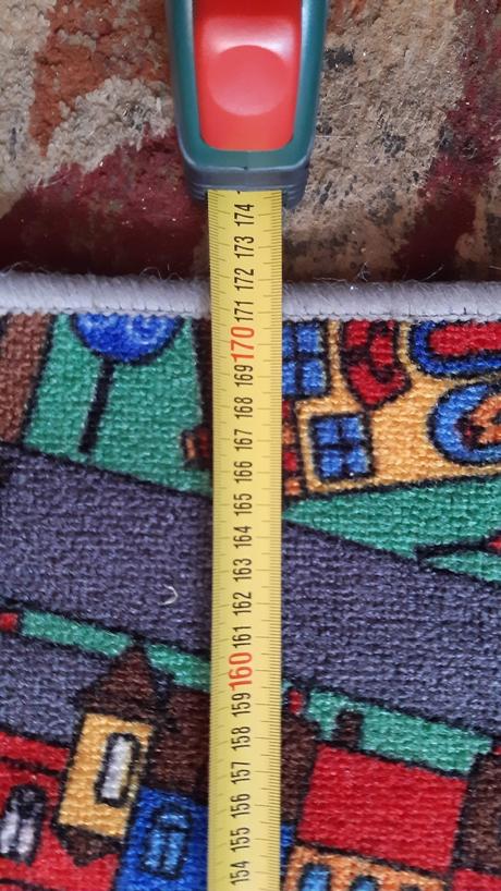 Predám zachovalý koberec., 