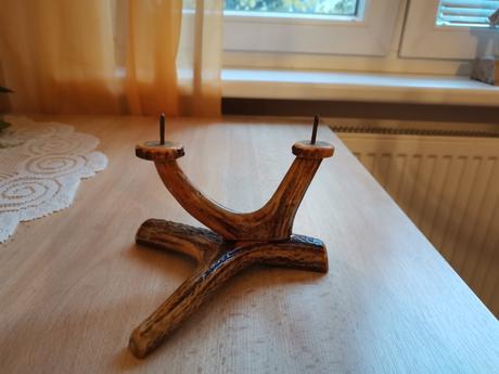 Svietnik z parožia,