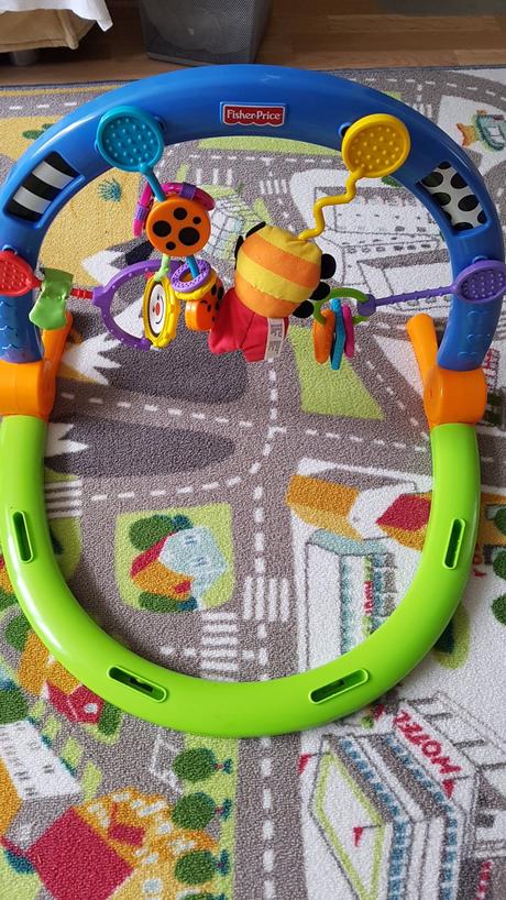 Hrazdicka fisher price aj na cestovanie, 
