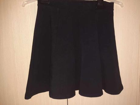 Elegantné čierne sukne, xs