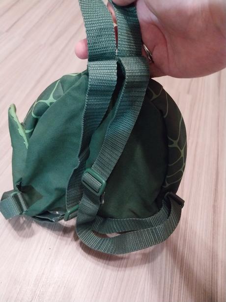 Maly ruksak krokodil, 