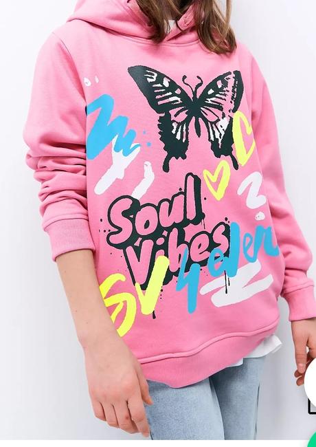 Mikina 152 nenosena., gate,152