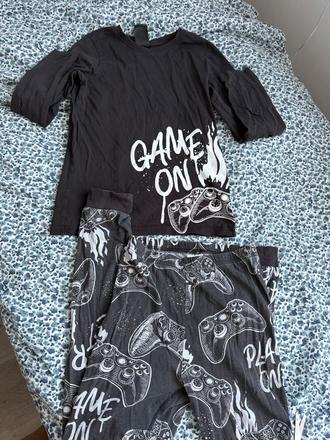 Gamerské chlapčenské pyžamo, h&m,146