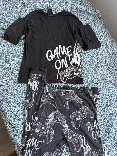 Gamerské chlapčenské pyžamo, h&m,146