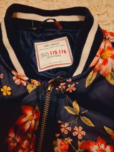 Kvietkovana bombera, takko,m