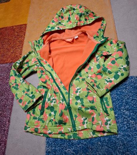 Softshelova bunda 110/116 mám 2 ks, 110