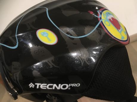 Krásna chlapčenská prilba zn.tecnopro, 