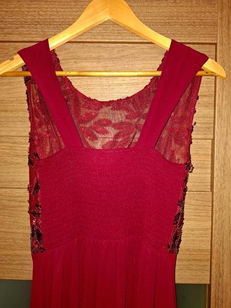 Spoločenské šaty, l