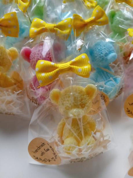 Darčeky do škôlky,školy k sviatku-mydielka mackov, 