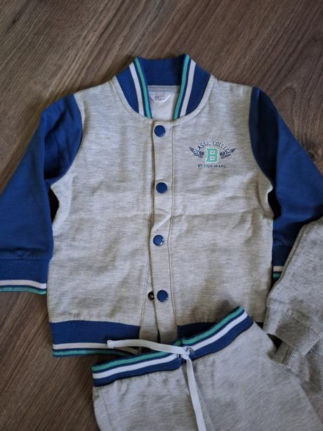 Mikiny + teplaky, f&f,86