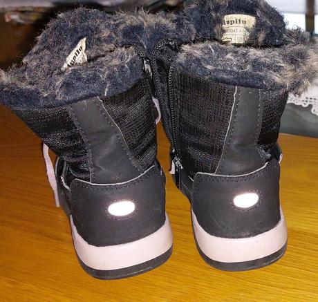 Nepremokavé teplé čižmy, lupilu,27