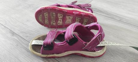Sandálky, 31