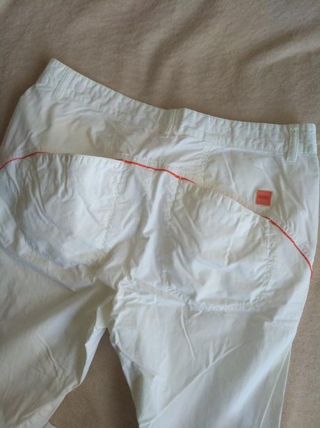 Hugo boss biele nohavice, m