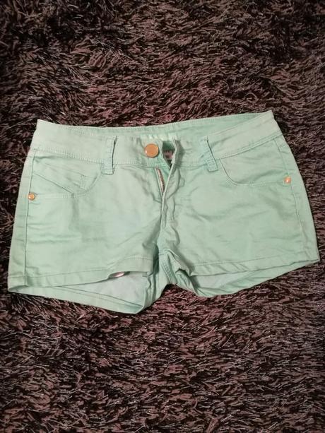 Šortky s, s