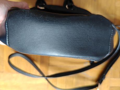 Dkny dizajnovy maly ruksačík ako crossbody, dkny