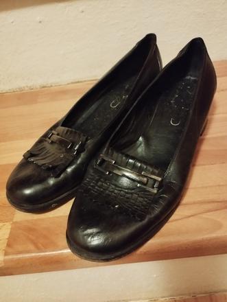 Čierne kožené poltopánky č.35.5, 36