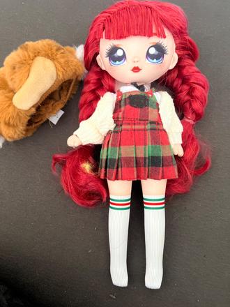 Bábika na na na suprise,