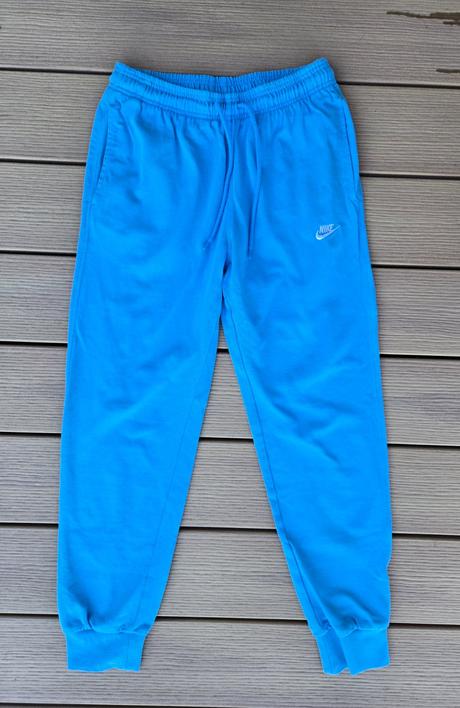 Krásne chlapčenské svetlomodré tepláky, nike,170