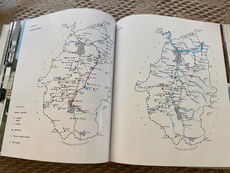 Nádherná historická stará retro kniha snp a turiec, 