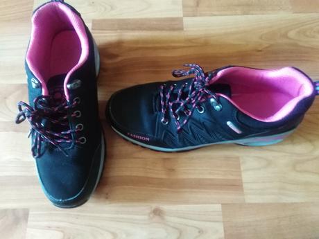 Tenisky vnutro 25,5, 39