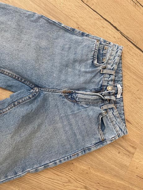 Mom jeans, bershka,32