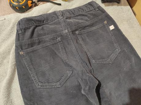 Mäkké pohodlne menchestrove nohavice v 152, h&m,152