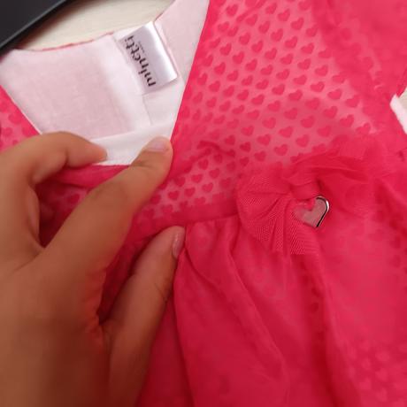 Krasne cervene saty, 92