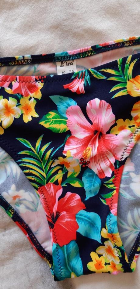 Kvetinové plavkové nohavičky s, s