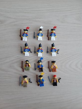 Predám lego mix nových vojakov a pirátov,