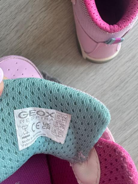 Dievcenske tenisky (blikajúce), geox,30