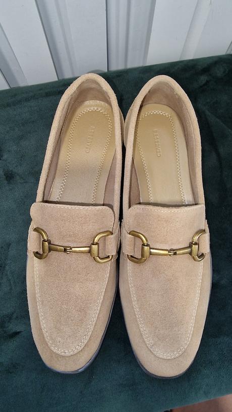 Poltopánky, reserved,36