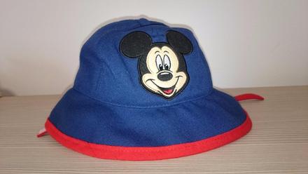 Klobúčik, disney,104