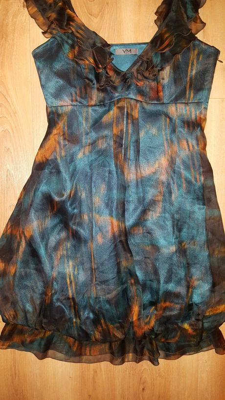 Pekné šaty vera mont č.38, 38